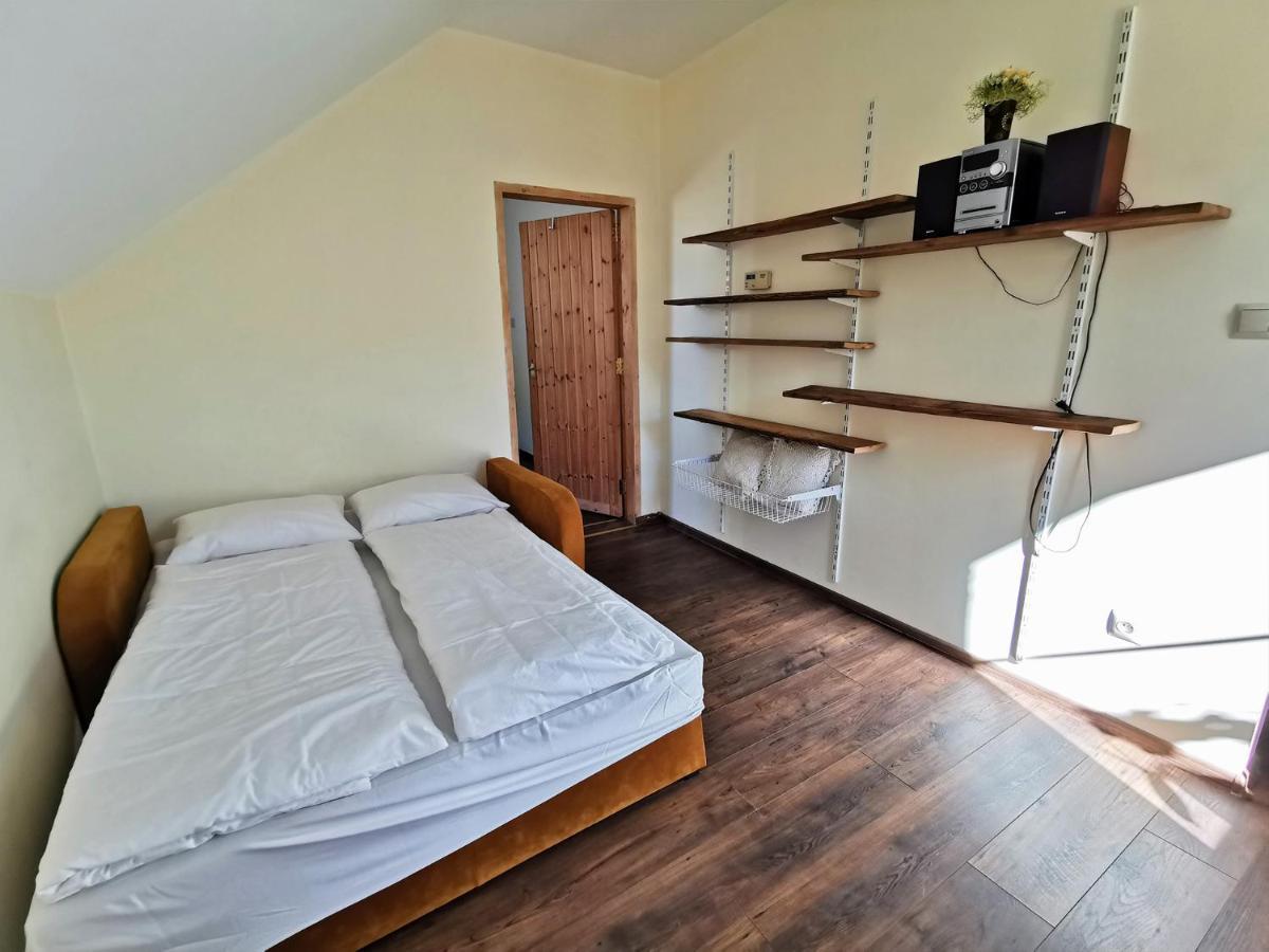 Bed and Breakfast Jagnienawinie Мєндзибродзє-Живєцьке Екстер'єр фото